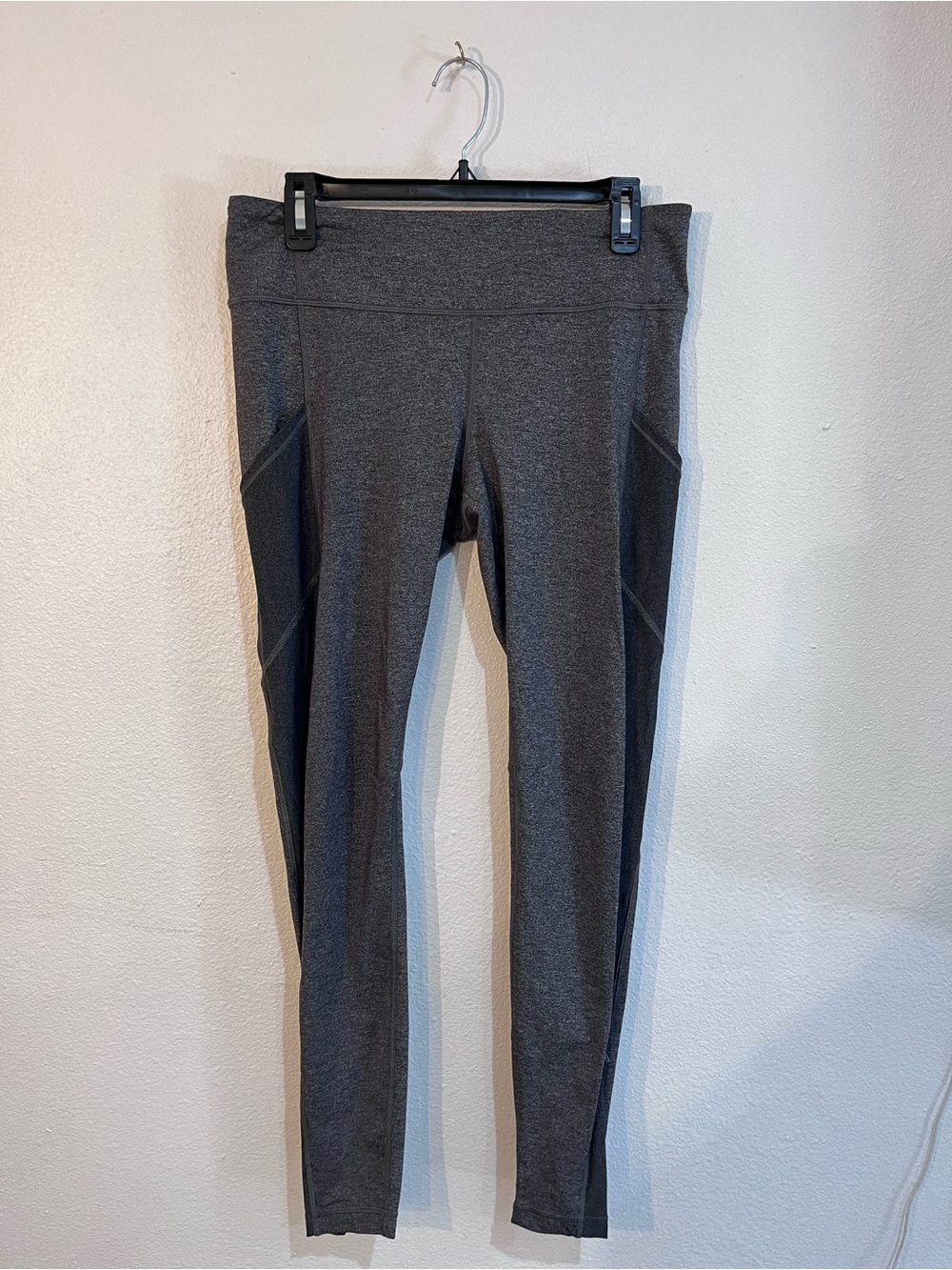 Lululemon Women's Heathered Charcoal Pocket Running Leggings